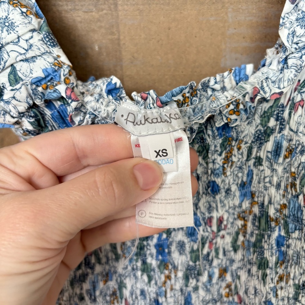 Pukatuka Smocked Midi Dress Blue Floral Preppy Boho Beachy Womens XS - Picture 2 of 3